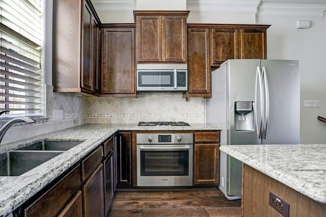 9676 Knight Road, Houston, TX 77045