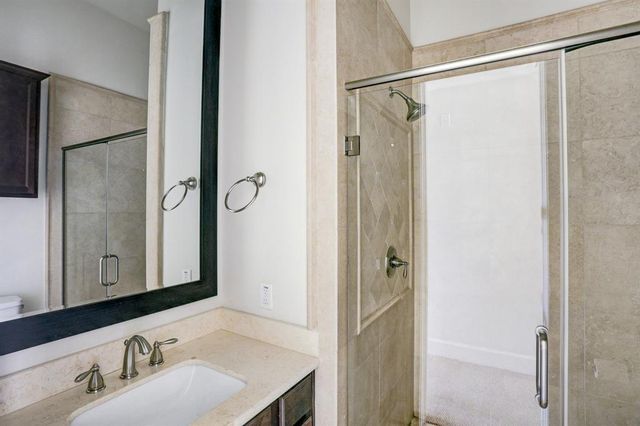 9676 Knight Road, Houston, TX 77045