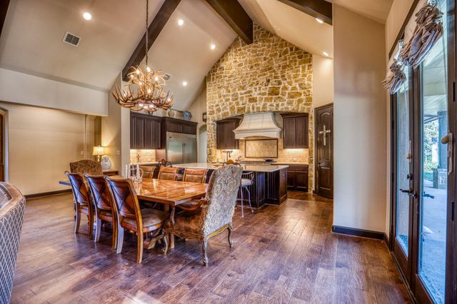 3336 County Road 326, Lexington, TX 78947