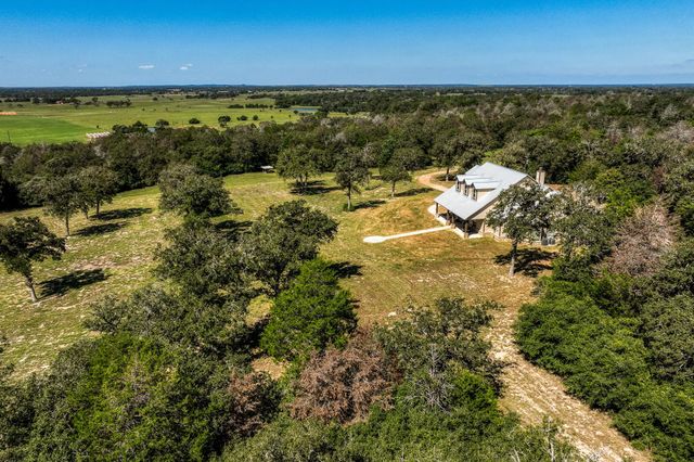 3336 County Road 326, Lexington, TX 78947