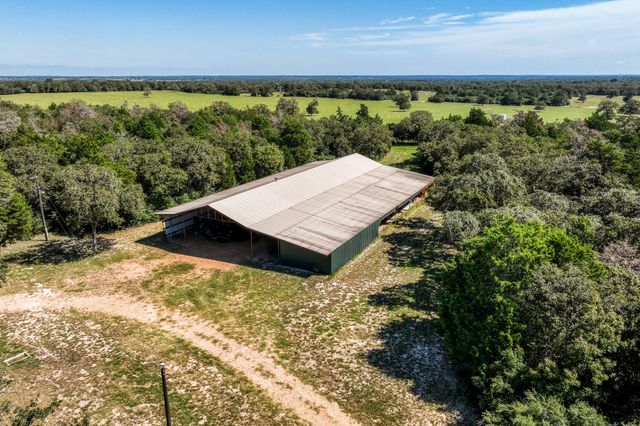 3336 County Road 326, Lexington, TX 78947