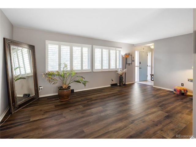 1234 S Wright St, Lakewood, CO 80228