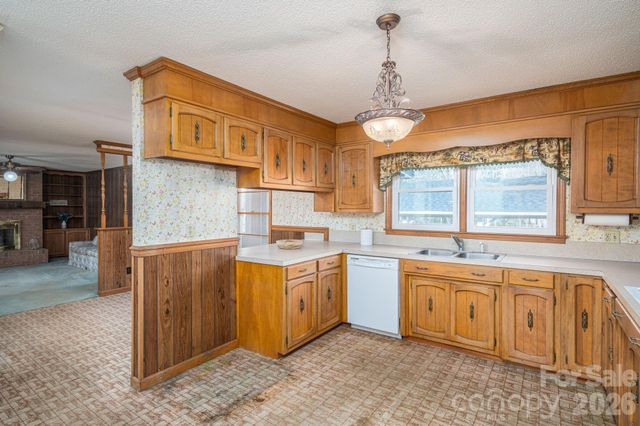 221 Lee Black Road, Cherryville, NC 28021