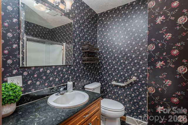 221 Lee Black Road, Cherryville, NC 28021