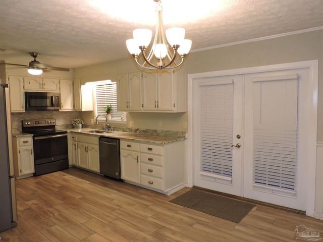 5485 Willard Norris Rd, Milton, FL 32570