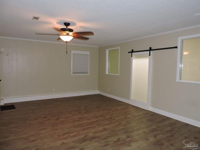 5485 Willard Norris Rd, Milton, FL 32570