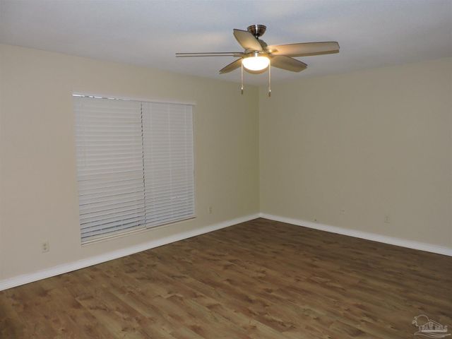 5485 Willard Norris Rd, Milton, FL 32570