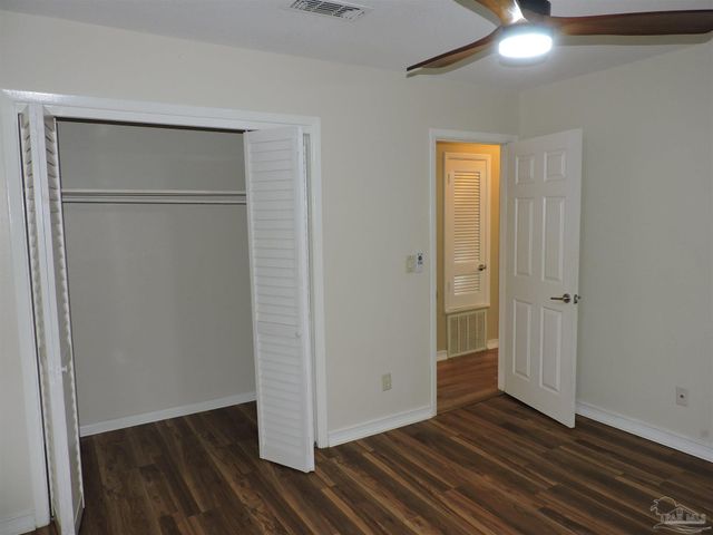 5485 Willard Norris Rd, Milton, FL 32570