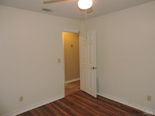 5485 Willard Norris Rd, Milton, FL 32570