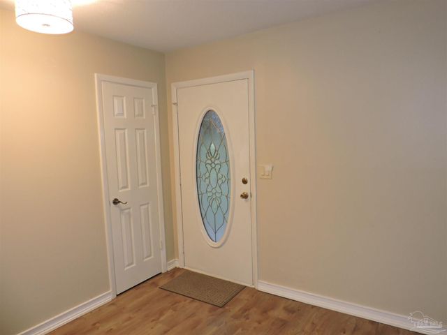 5485 Willard Norris Rd, Milton, FL 32570