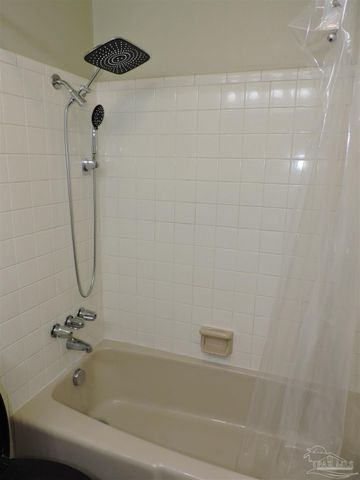 5485 Willard Norris Rd, Milton, FL 32570