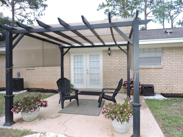 5485 Willard Norris Rd, Milton, FL 32570