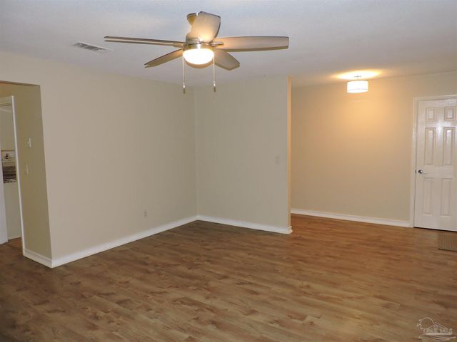 5485 Willard Norris Rd, Milton, FL 32570