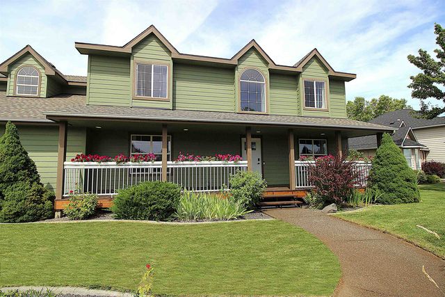 17201 E Galaxy Ln, Greenacres, WA 99016