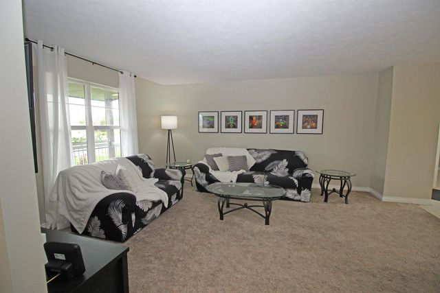 17201 E Galaxy Ln, Greenacres, WA 99016