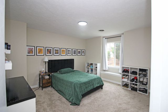 17201 E Galaxy Ln, Greenacres, WA 99016