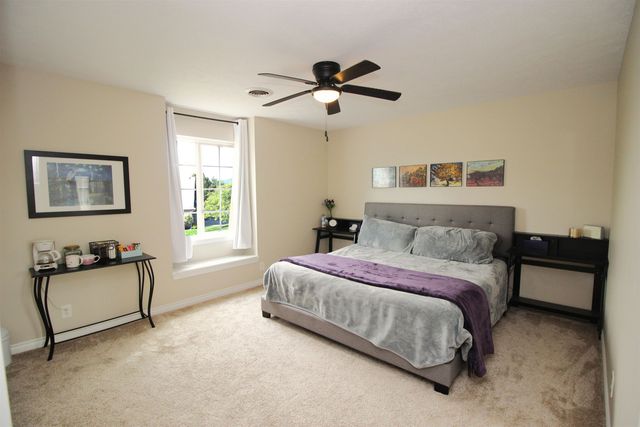 17201 E Galaxy Ln, Greenacres, WA 99016