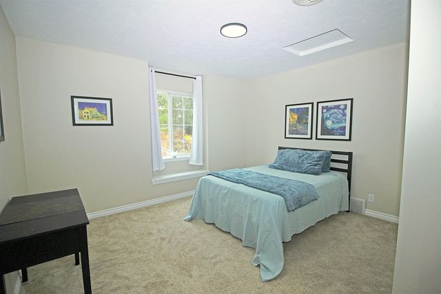 17201 E Galaxy Ln, Greenacres, WA 99016