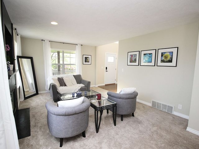 17201 E Galaxy Ln, Greenacres, WA 99016