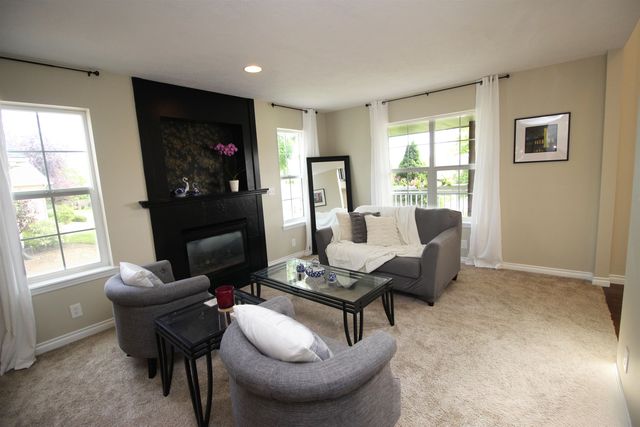 17201 E Galaxy Ln, Greenacres, WA 99016