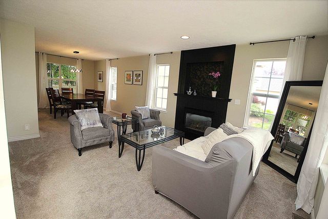 17201 E Galaxy Ln, Greenacres, WA 99016