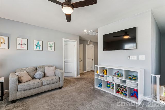 9311 Grand Valley Drive, Charlotte, NC 28213