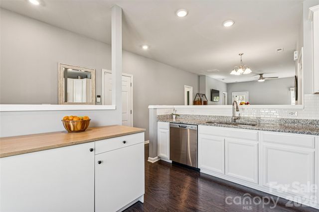 9311 Grand Valley Drive, Charlotte, NC 28213