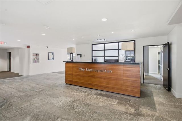 600 E 8th Street 2K, Kansas City, MO 64106