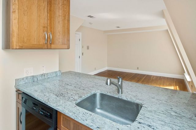 42 W Newton Street A26, Boston, MA 02118