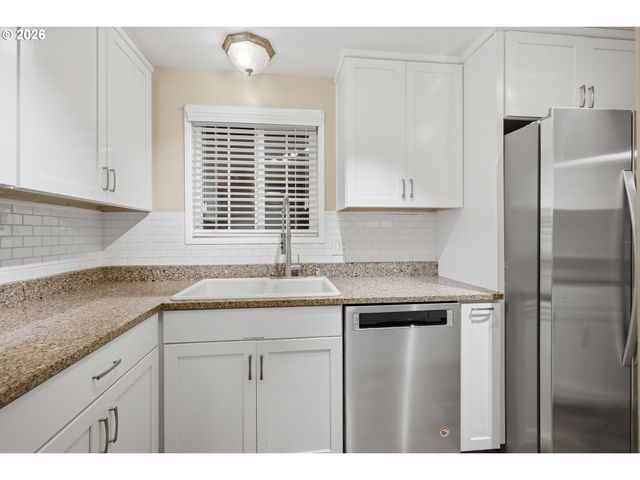 1131 PRINCETON Rd, Woodburn, OR 97071