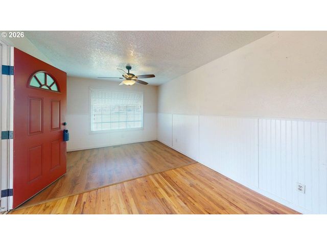 1131 PRINCETON Rd, Woodburn, OR 97071
