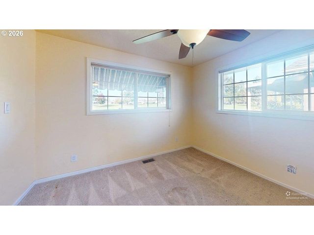 1131 PRINCETON Rd, Woodburn, OR 97071