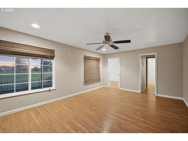 1131 PRINCETON Rd, Woodburn, OR 97071