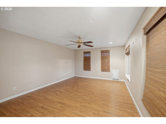 1131 PRINCETON Rd, Woodburn, OR 97071