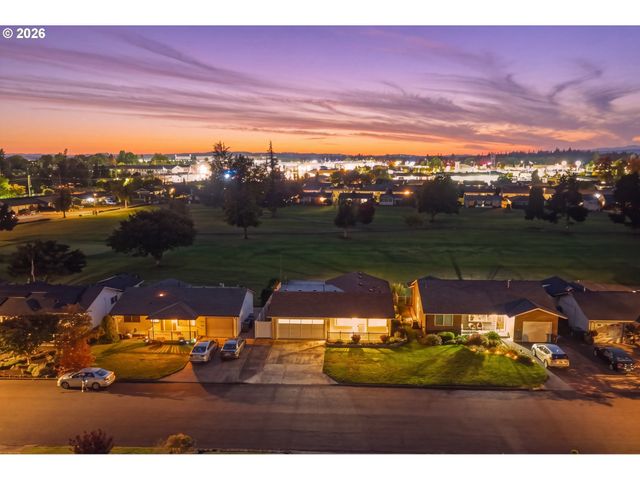 1131 PRINCETON Rd, Woodburn, OR 97071
