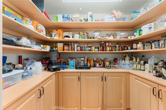 1632 Country Club Drive, Redlands, CA 92373