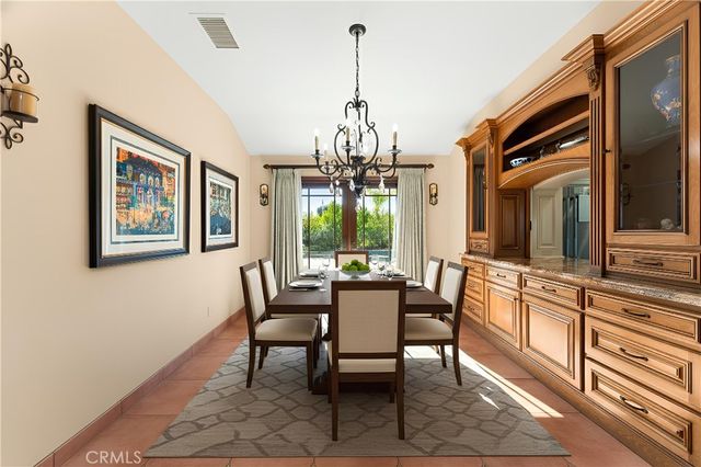 1632 Country Club Drive, Redlands, CA 92373