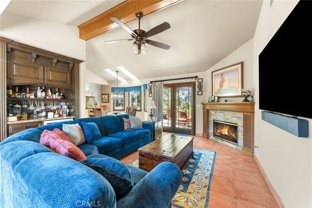 1632 Country Club Drive, Redlands, CA 92373