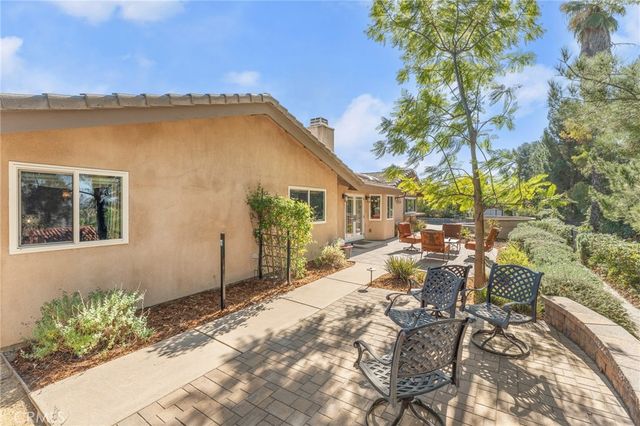 1632 Country Club Drive, Redlands, CA 92373
