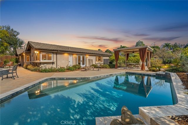 1632 Country Club Drive, Redlands, CA 92373