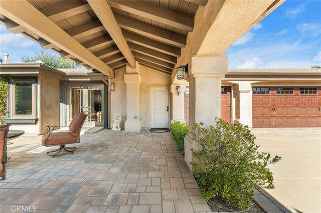 1632 Country Club Drive, Redlands, CA 92373