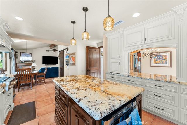 1632 Country Club Drive, Redlands, CA 92373