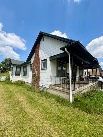 209 Roseland Avenue, Springfield, OH 45503