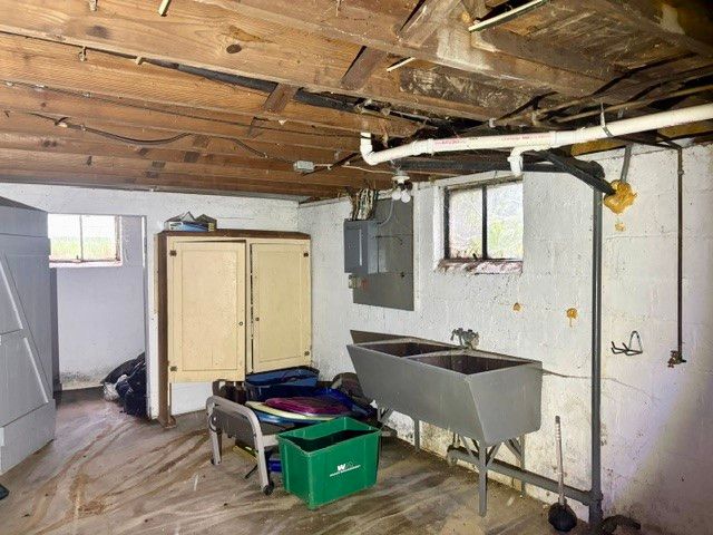 209 Roseland Avenue, Springfield, OH 45503