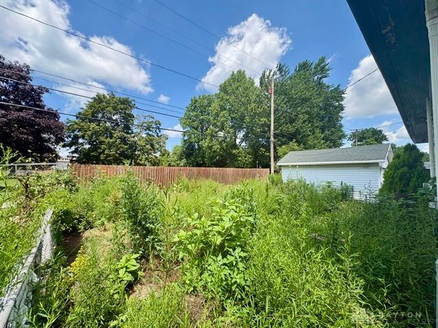 209 Roseland Avenue, Springfield, OH 45503