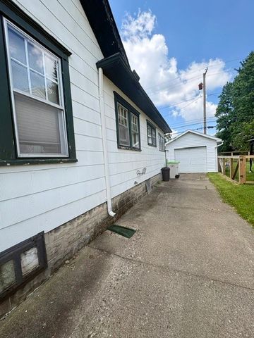 209 Roseland Avenue, Springfield, OH 45503