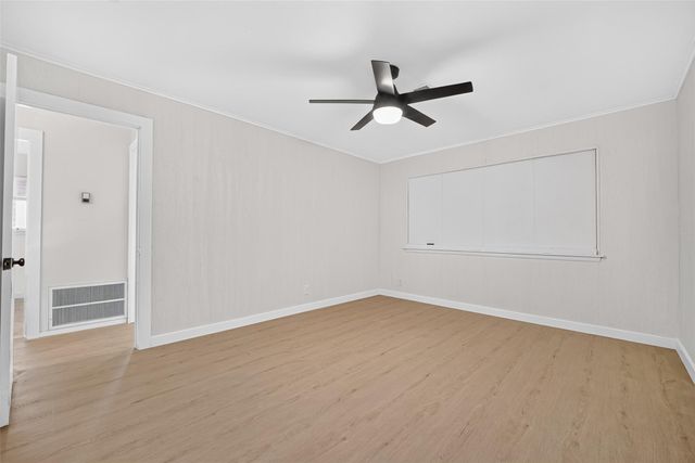 6131 Birdwood Road, Houston, TX 77074