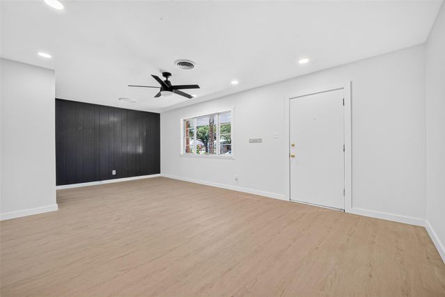 6131 Birdwood Road, Houston, TX 77074