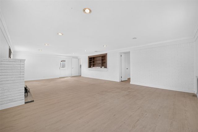 6131 Birdwood Road, Houston, TX 77074