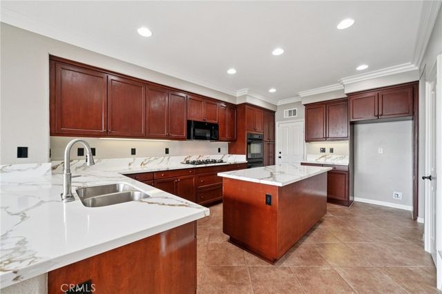 27368 Pumpkin Street, Murrieta, CA 92562